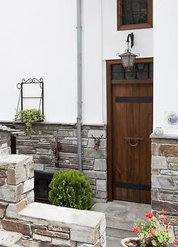Hotel Tampakeika Mouresi